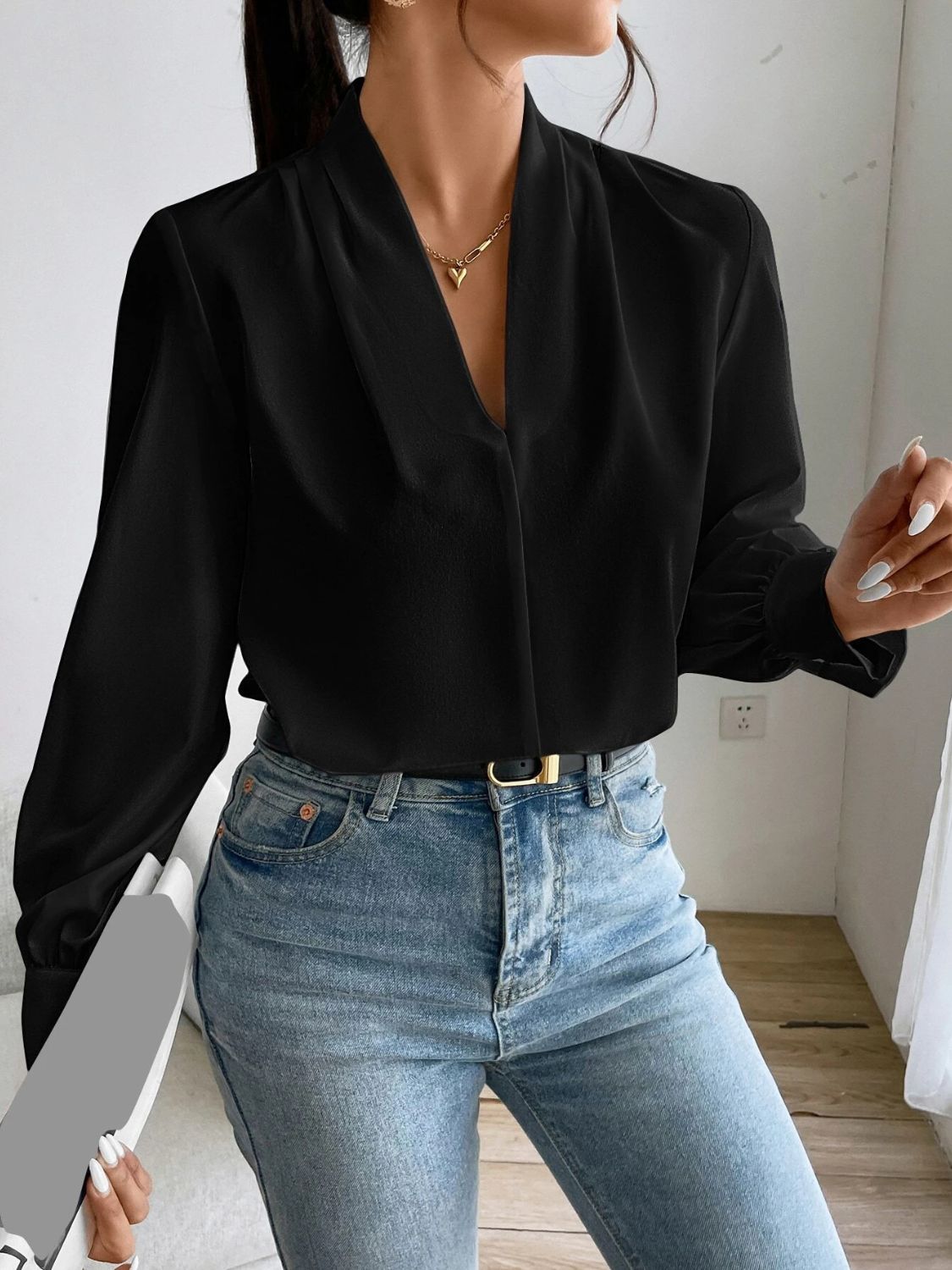 Classic V Neck Long Sleeve Shirt