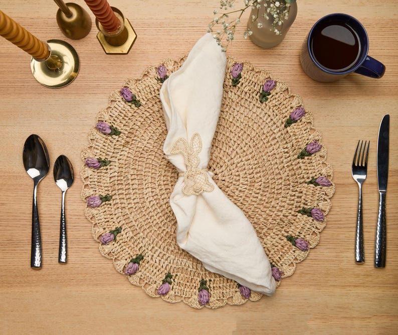 Tulip Floral Placemat – Hand-Crocheted Raffia – Handmade by Artisans in Madagascar