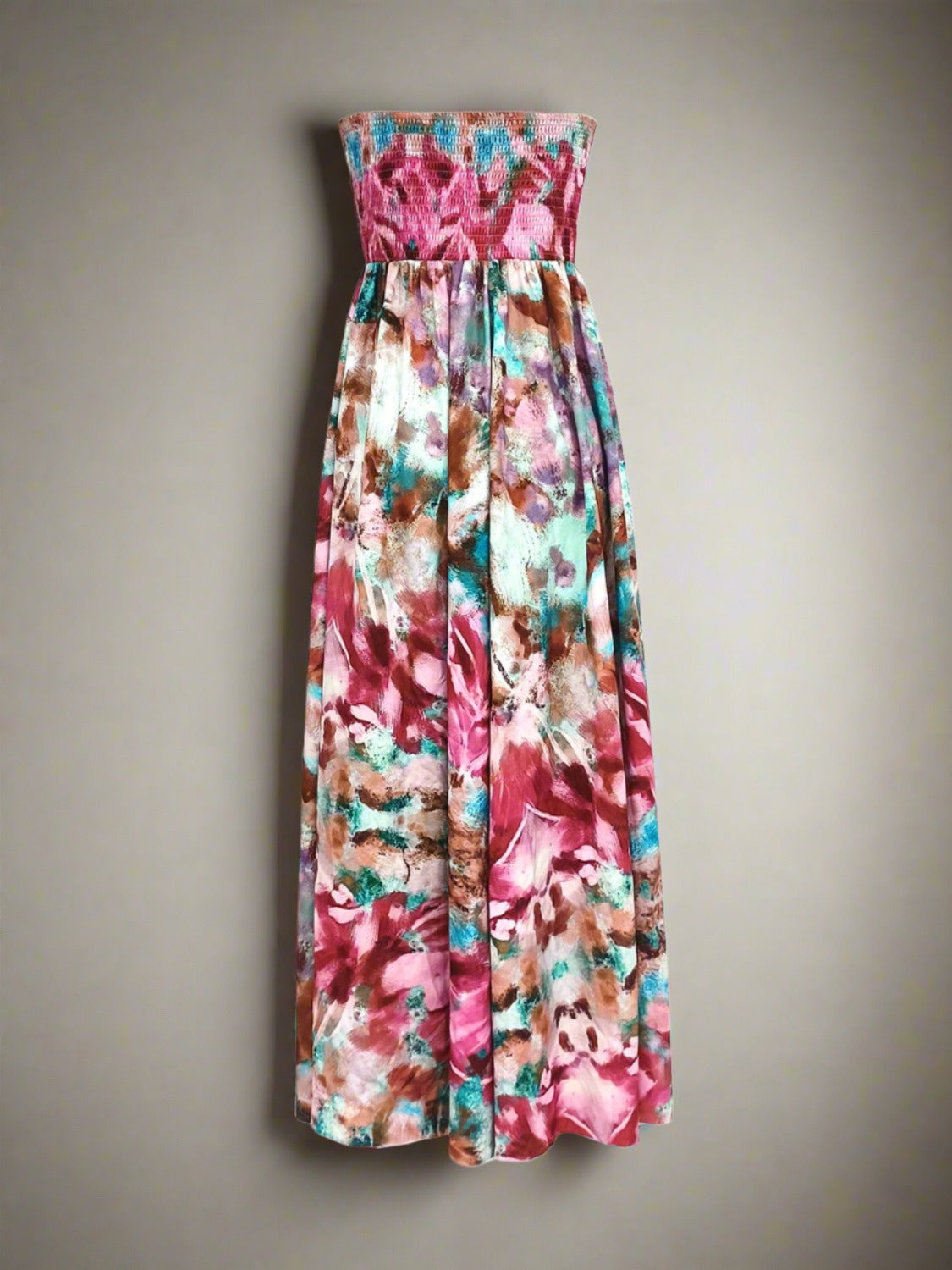 Flowing Sleeveless Maxi Resort Dress