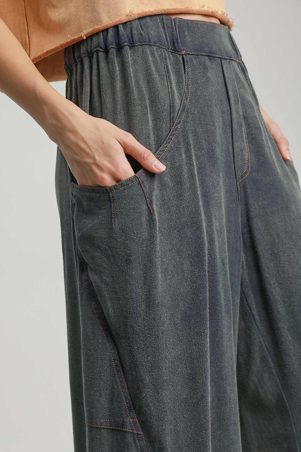 Elastic Waist Baggy Fit Resort Pants with Pockets