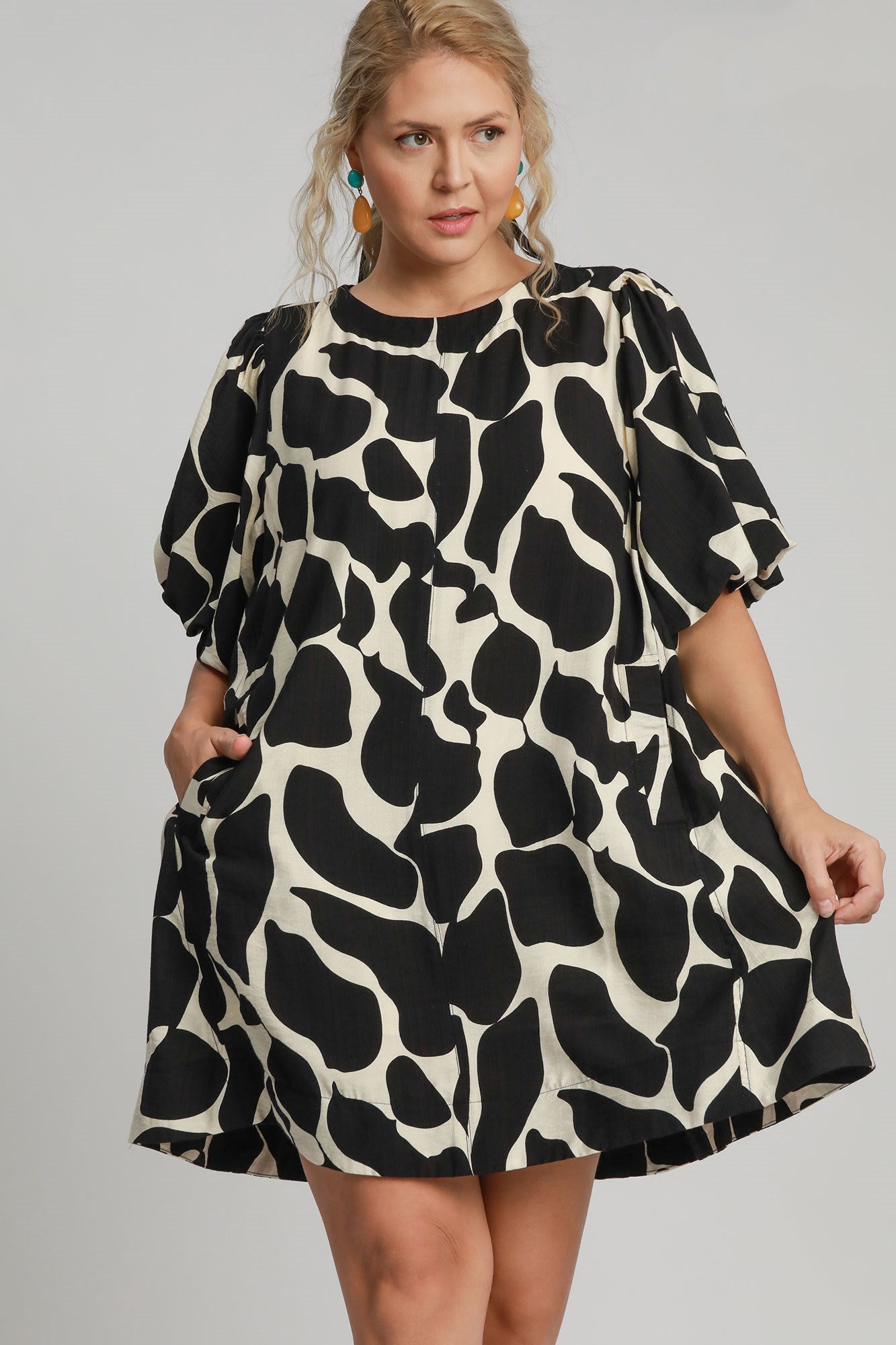 Full Size Two Tone Abstract Print Puff Sleeve Dress Plus Size