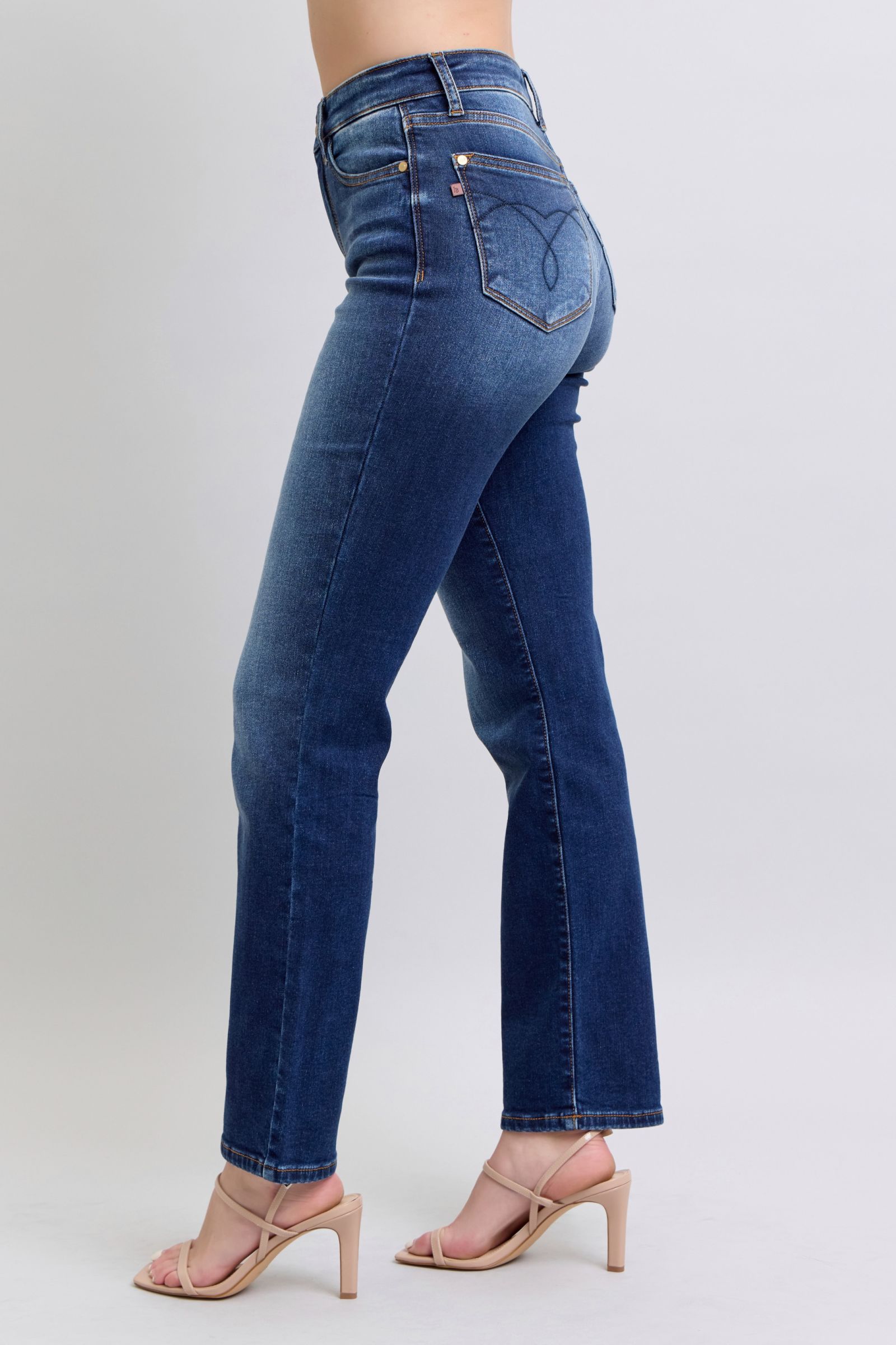 Judy Blue Full Size Washed Straight Leg Jeans with Pockets