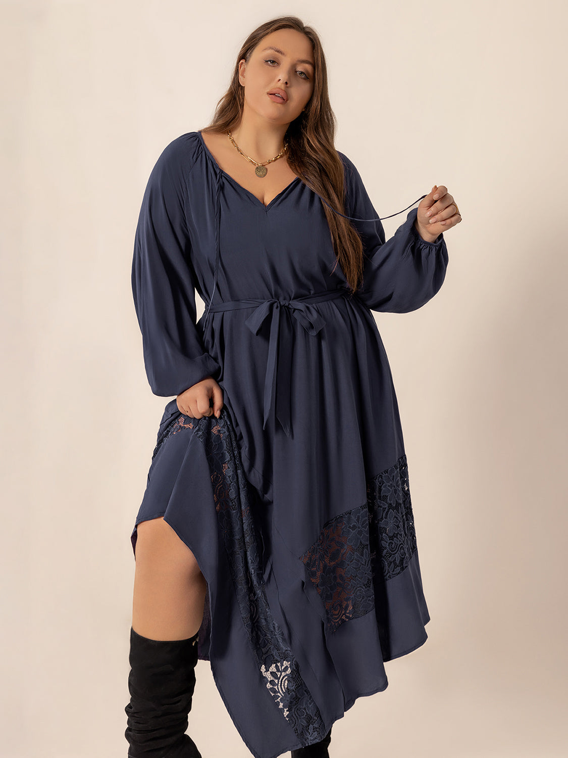 Plus Size Lace Detail Long Sleeve Midi Dress