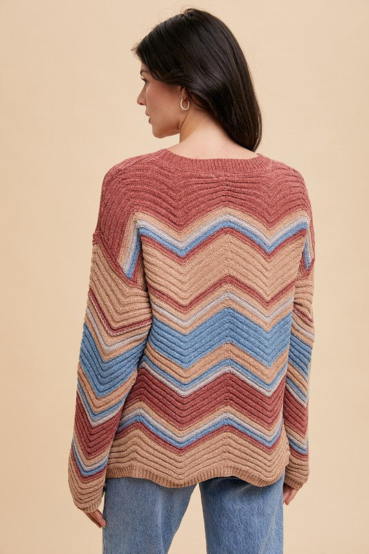 Zig-Zag Round Neck Sweater