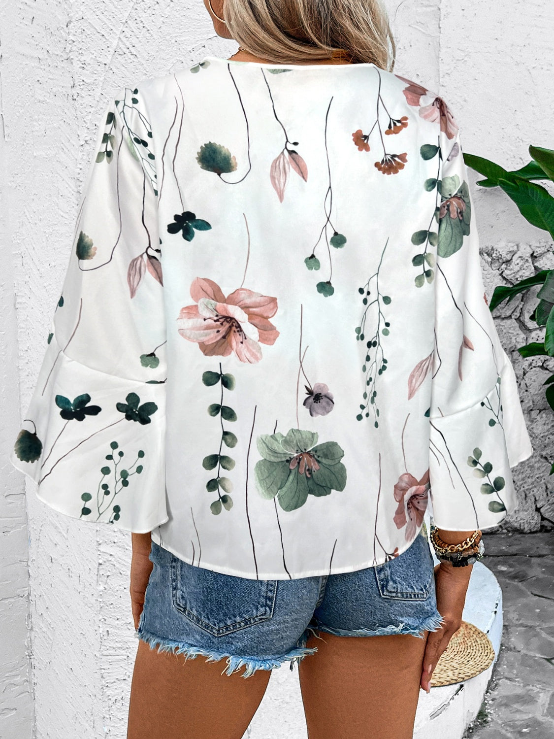 Feminine  Ruffled Printed V-Neck Half Sleeve Blouse