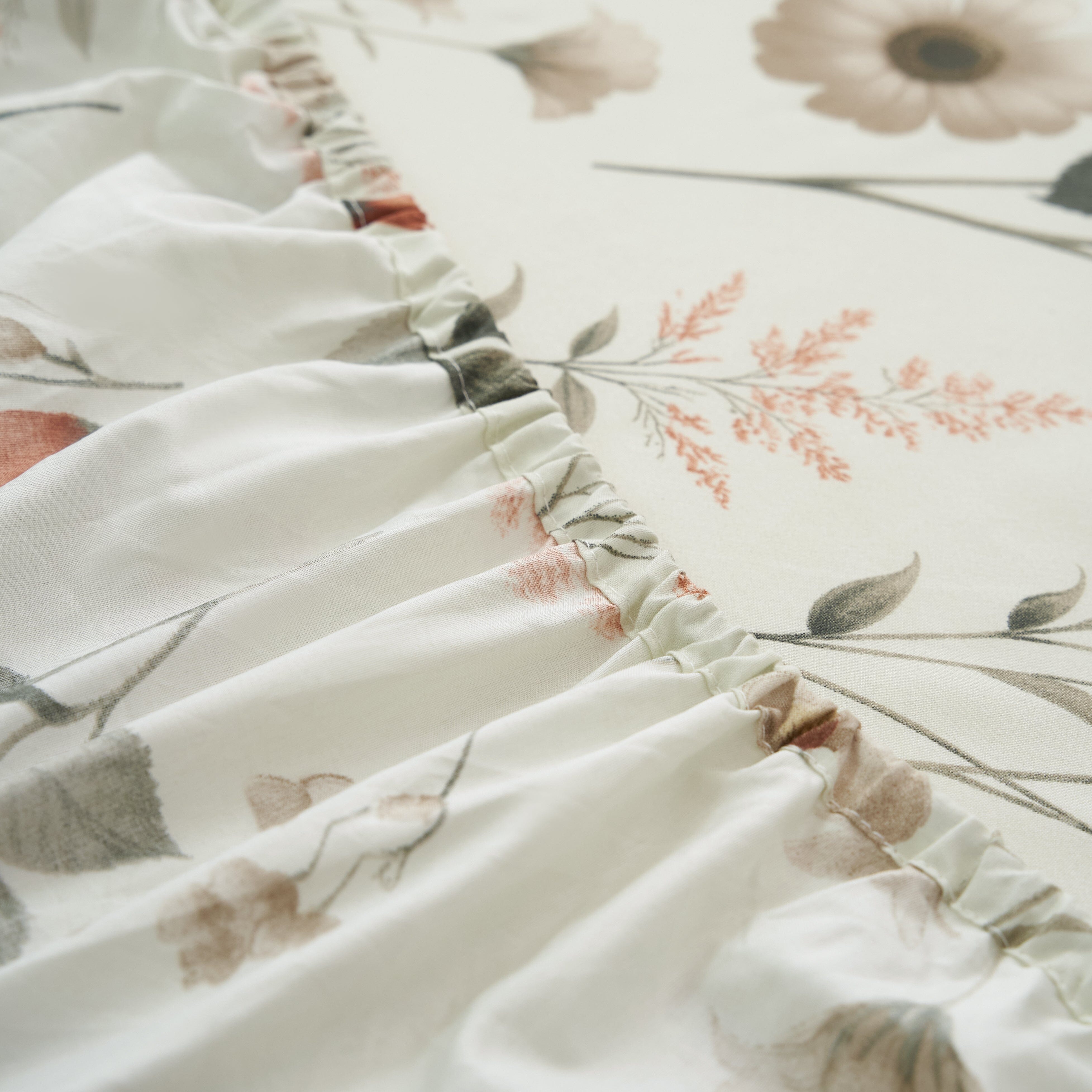 Enchanted Meadow Bed Sheet Set -