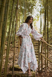 BOCA DULCE Maxi DRESS IN JARDIN TROPICAL BLANCO