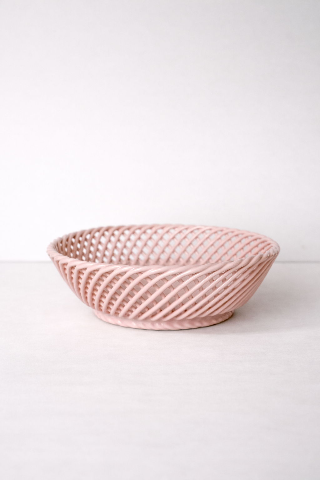 Ceramic Round Hand-Woven Basket – White, Beige & Pink Glazed Porcelain