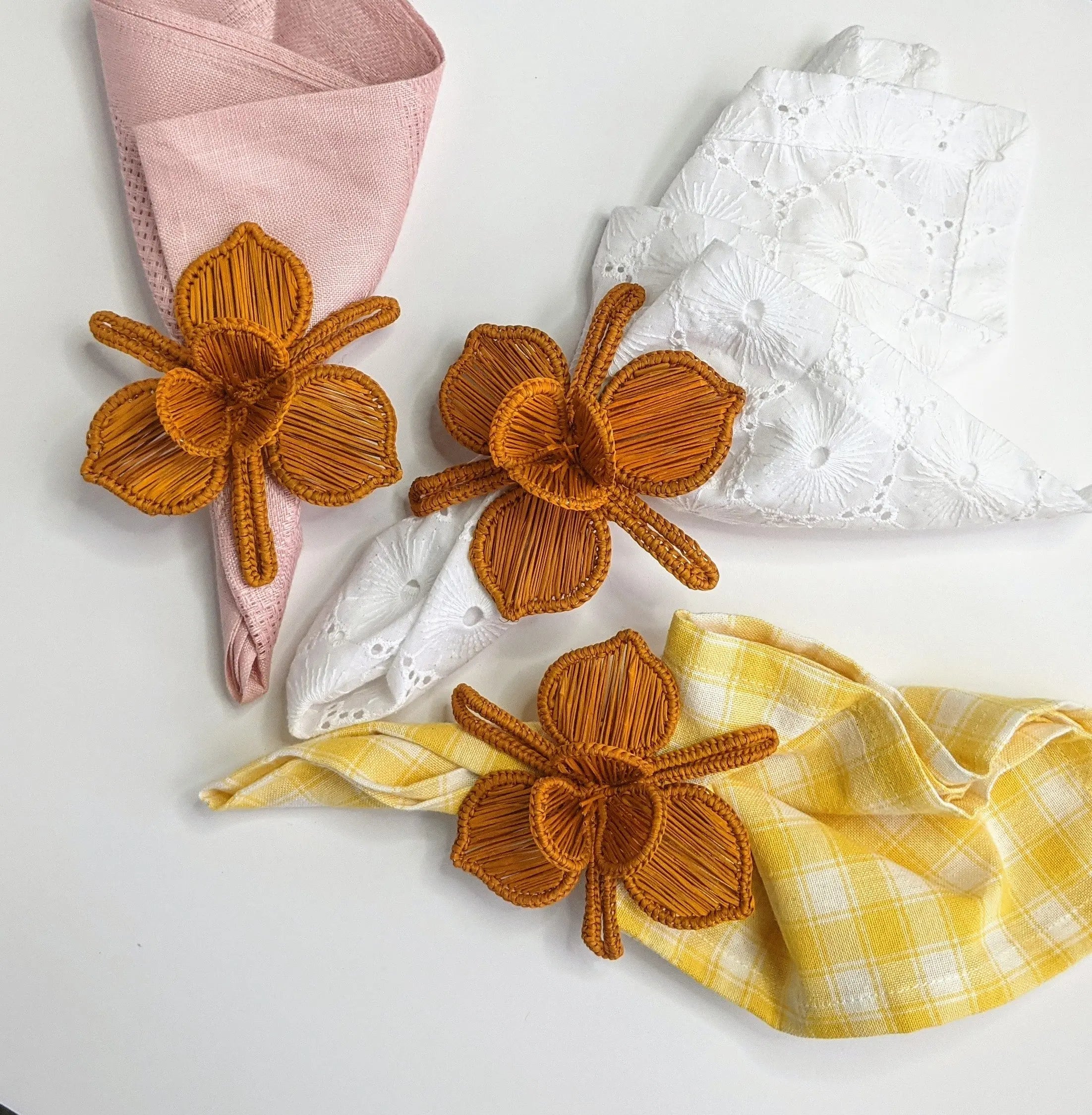 Artisan Orchid Handwoven Iraca Napkin Ring