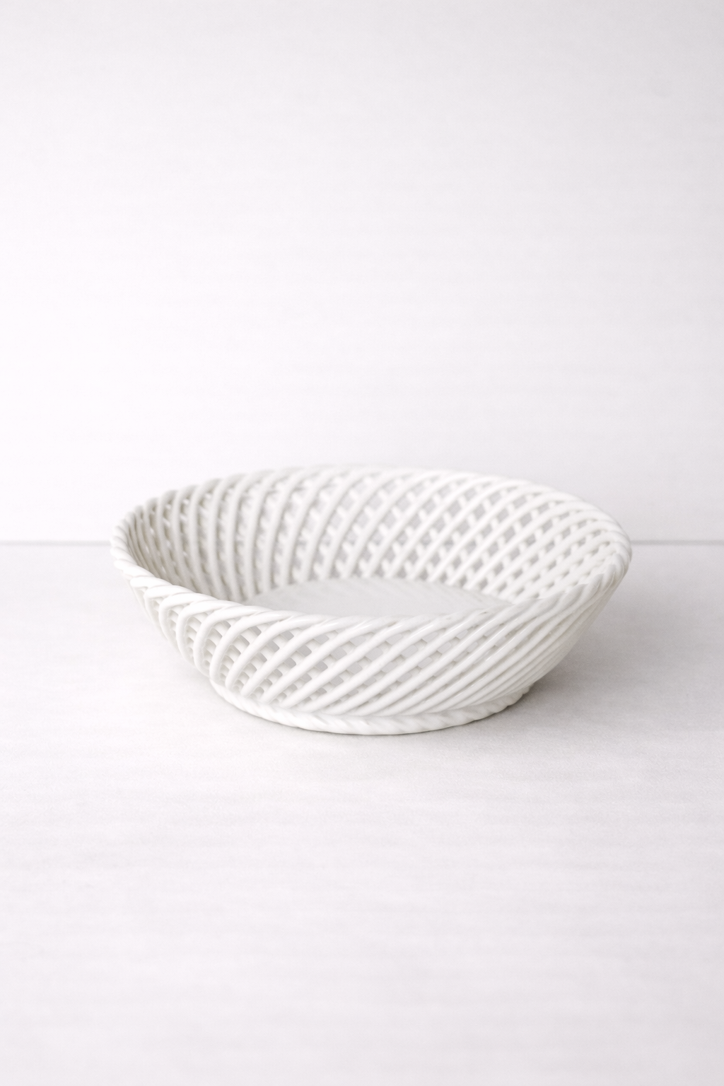 Ceramic Round Hand-Woven Basket – White, Beige & Pink Glazed Porcelain