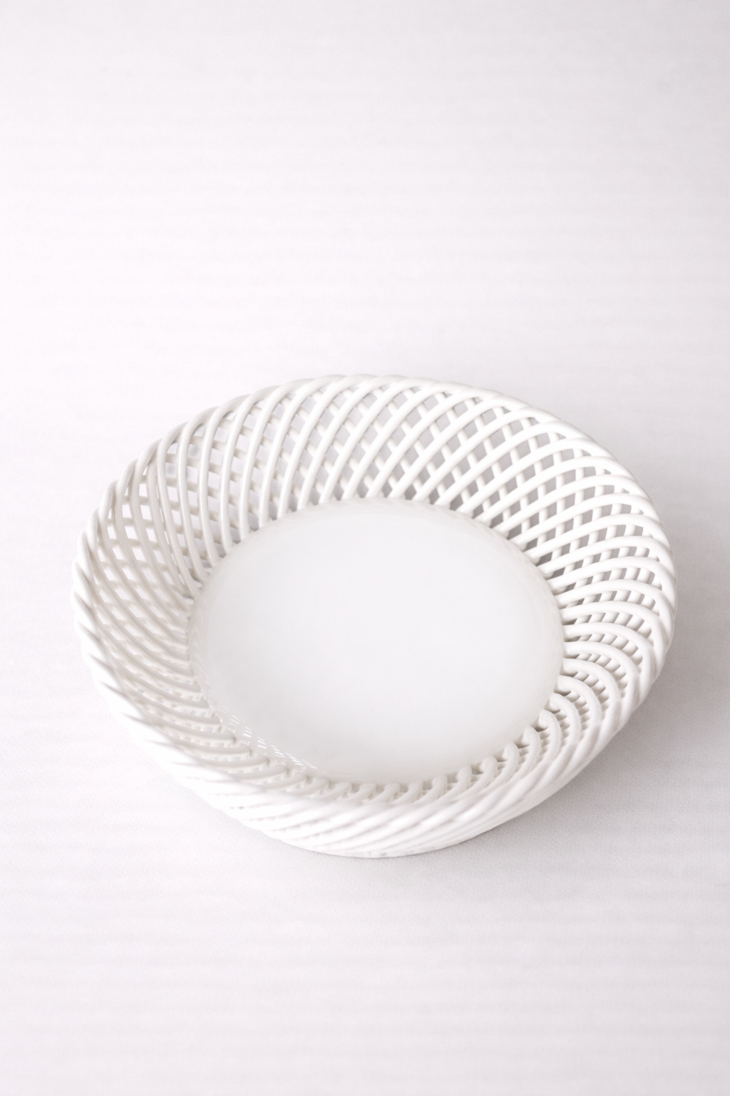 Ceramic Round Hand-Woven Basket – White, Beige & Pink Glazed Porcelain