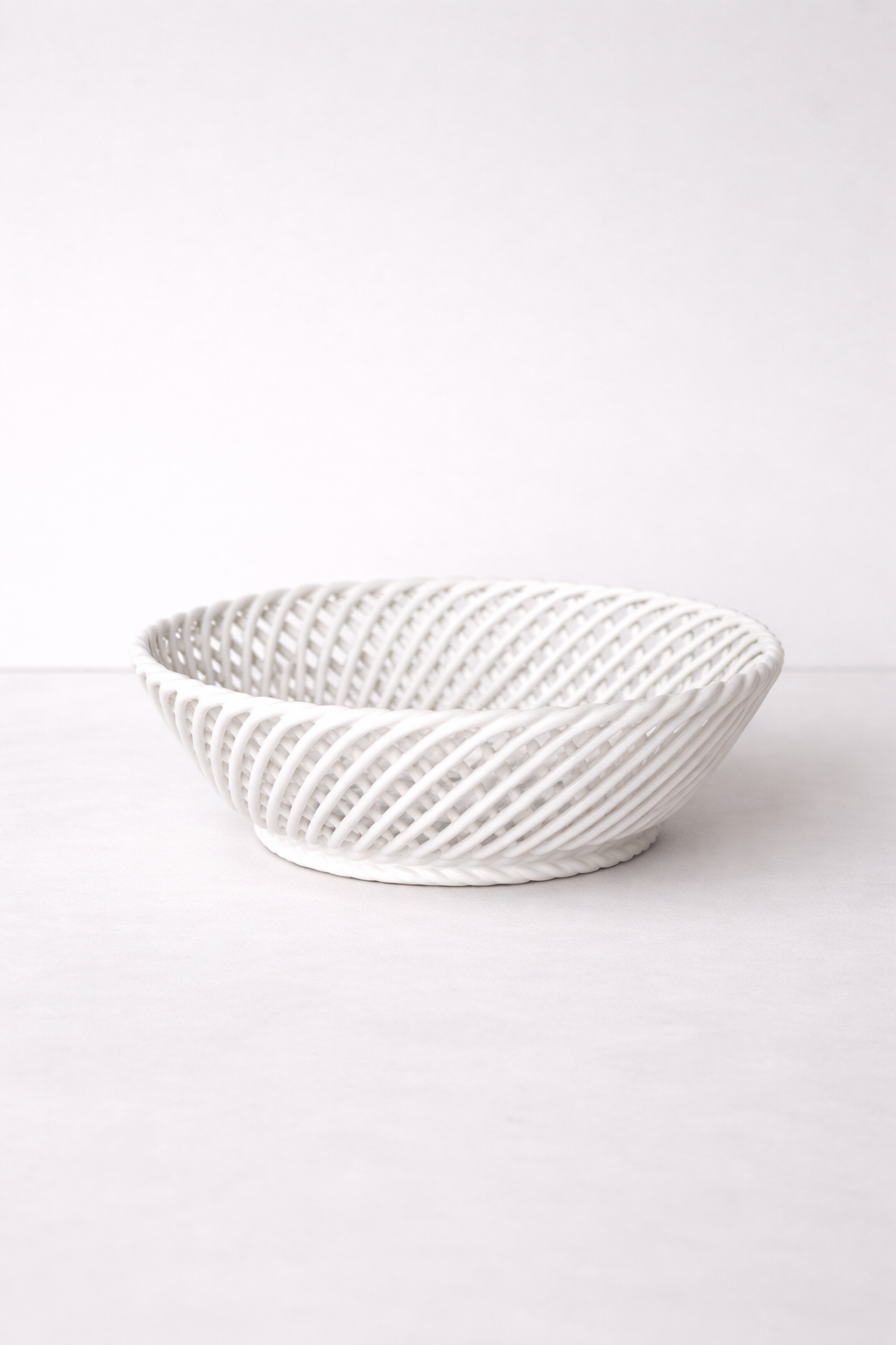 Ceramic Round Hand-Woven Basket – White, Beige & Pink Glazed Porcelain