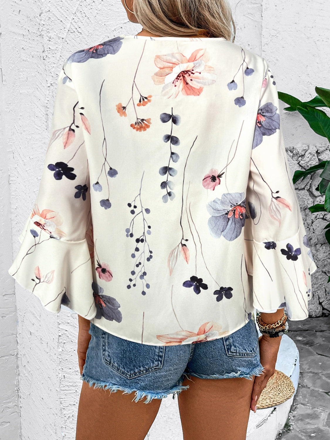 Feminine  Ruffled Printed V-Neck Half Sleeve Blouse