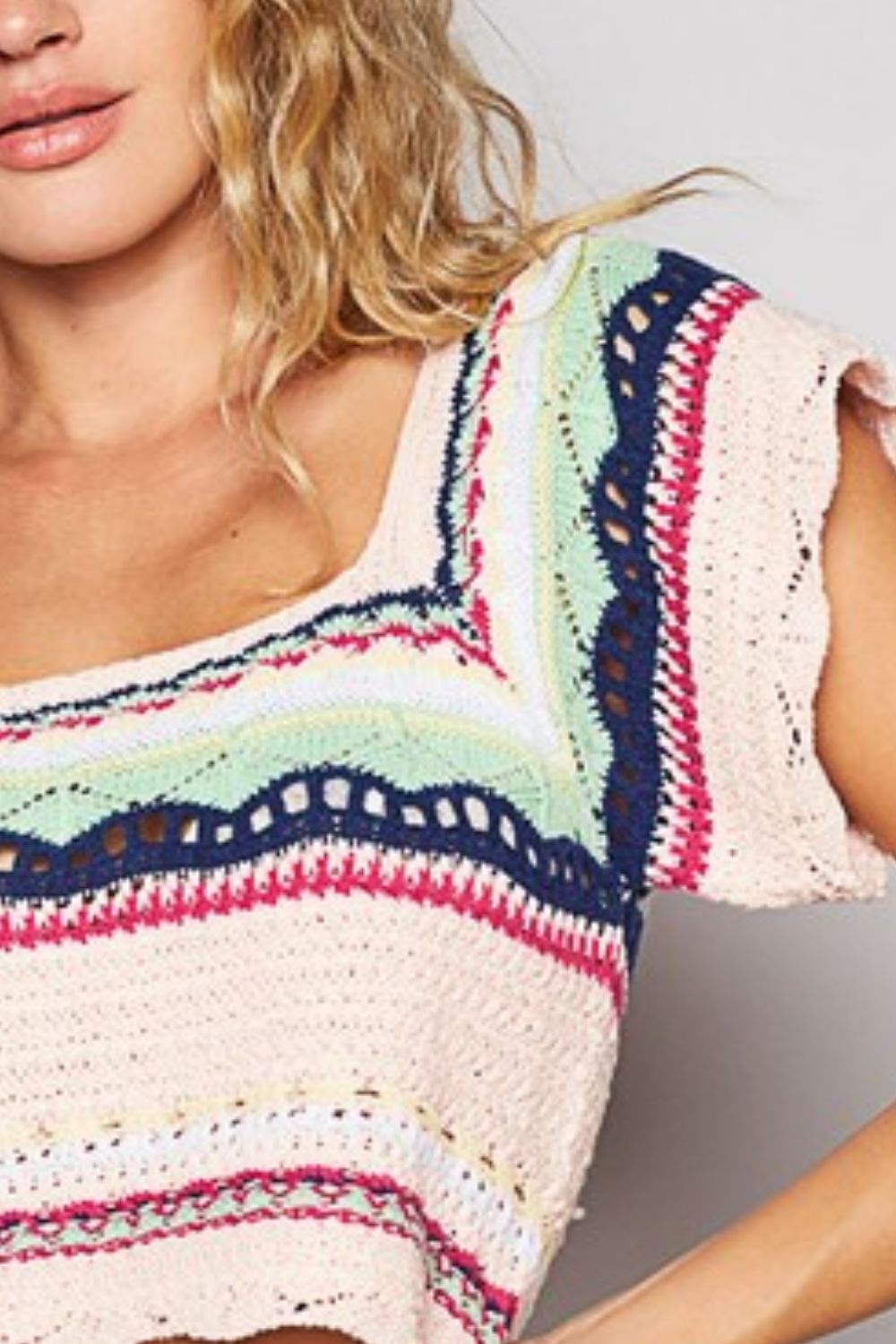 Beachy Boho Pattern Cropped Knit Top