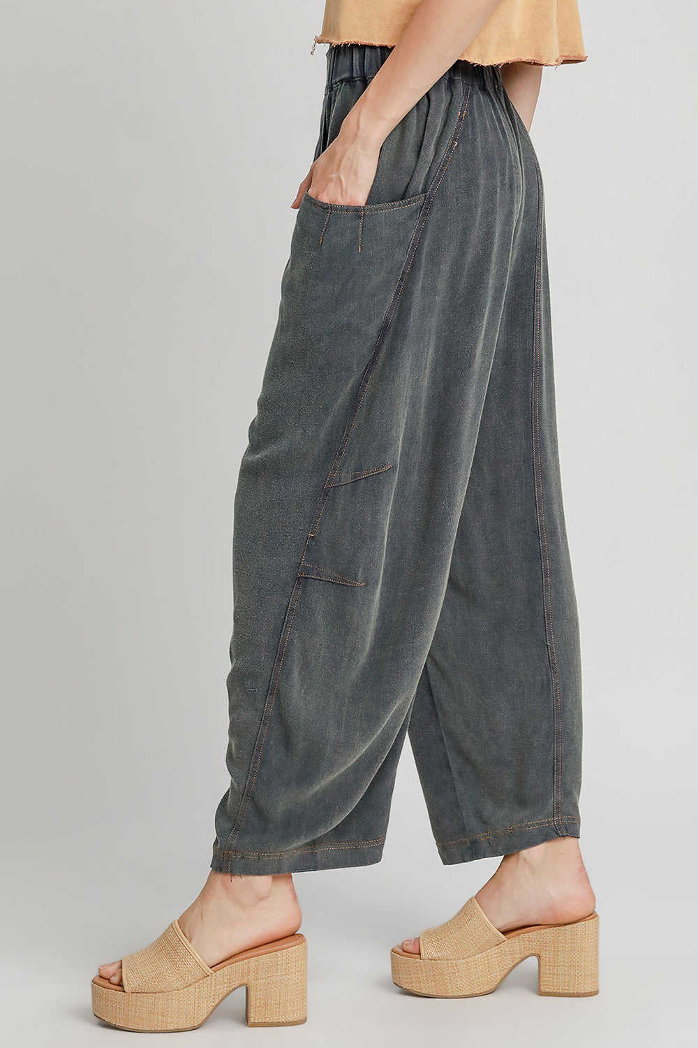 Elastic Waist Baggy Fit Resort Pants with Pockets