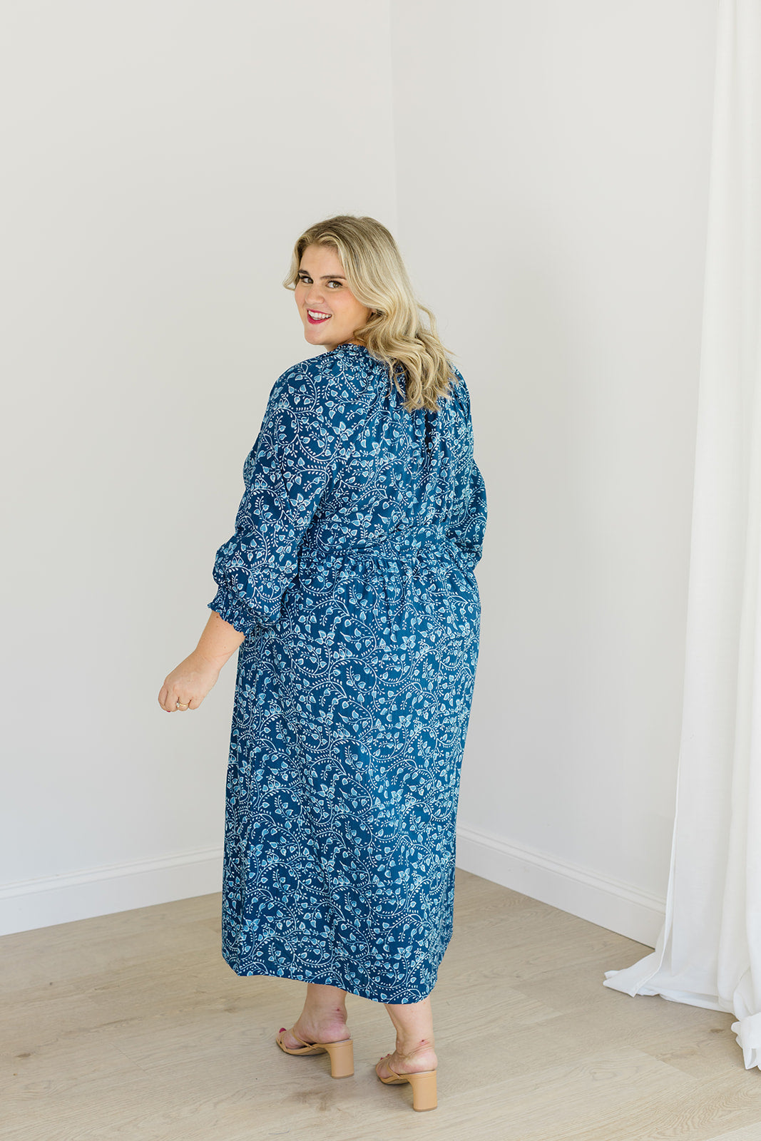 The Savana Midi Dress in Winter Blossom Plus Size