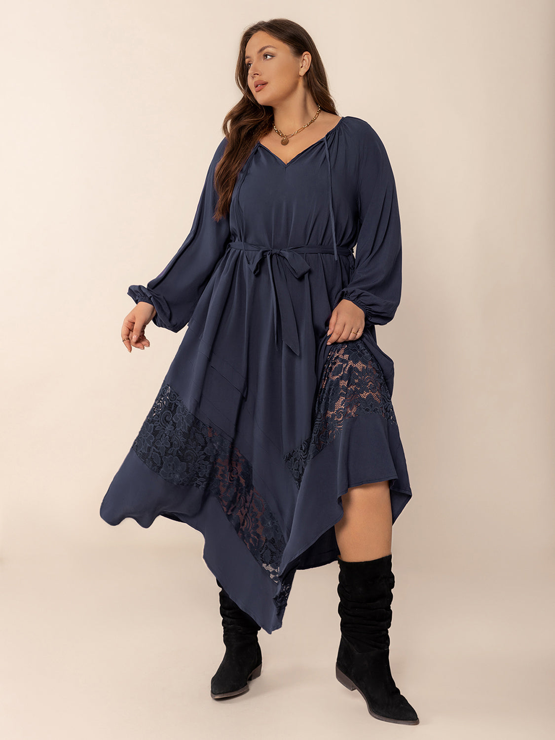 Plus Size Lace Detail Long Sleeve Midi Dress