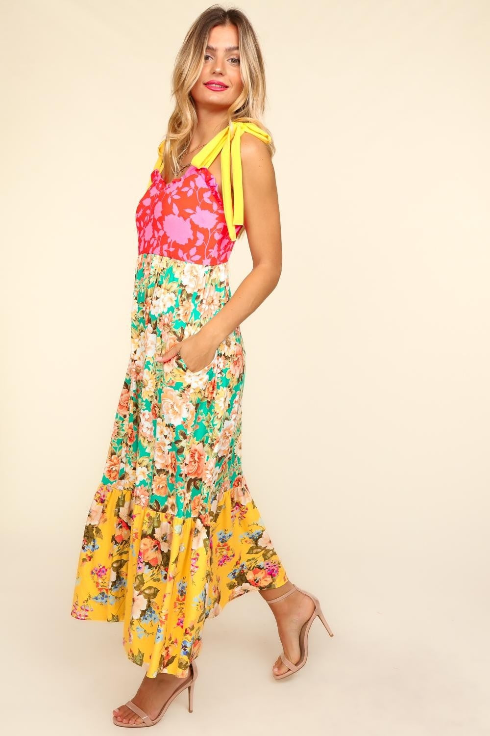 Boho Beach Maxi Dress with Pockets