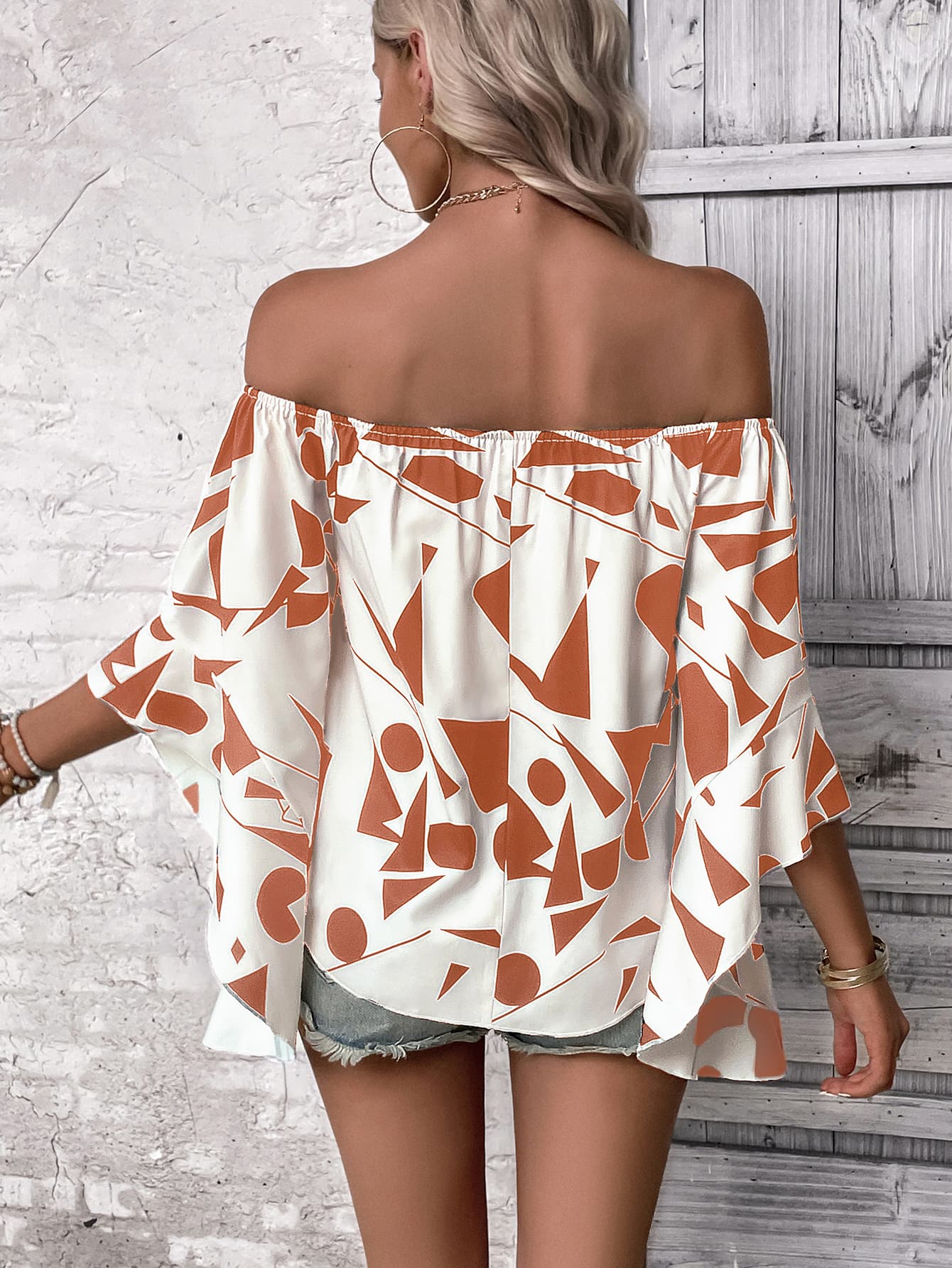 Resort Off-Shoulder Bell Sleeve Blouse