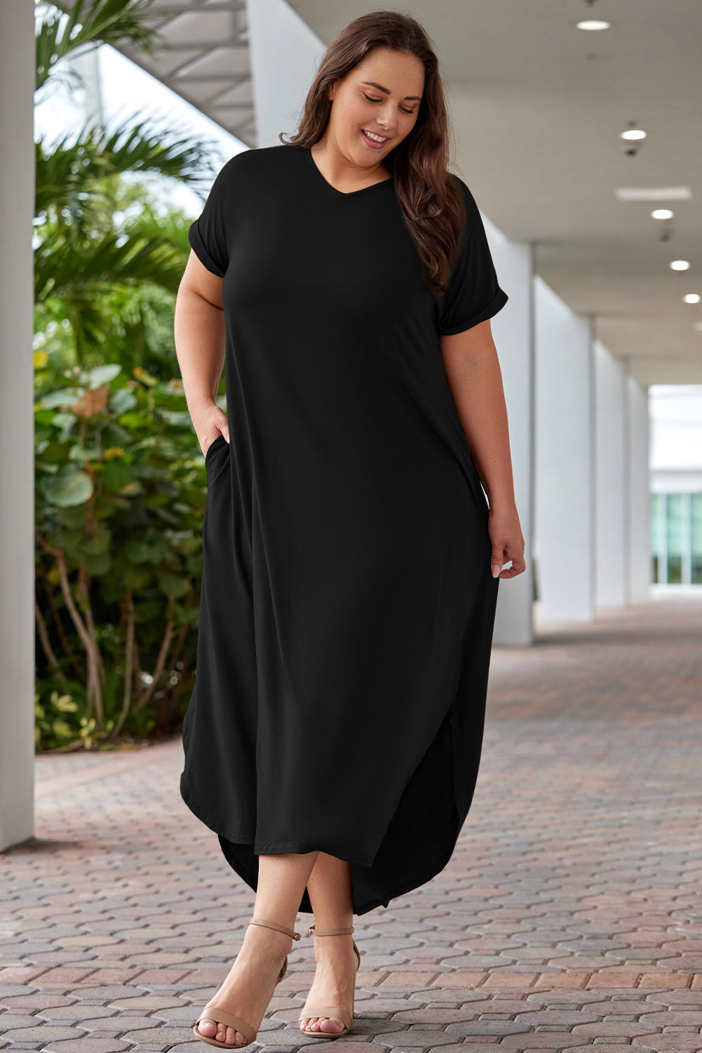 Plus Size V-Neck Beach Maxi Dress