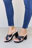 Platform Resort Sandals in Black