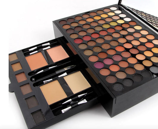 Ultimate Makeup Kit, Perfect for Modeling Shoots