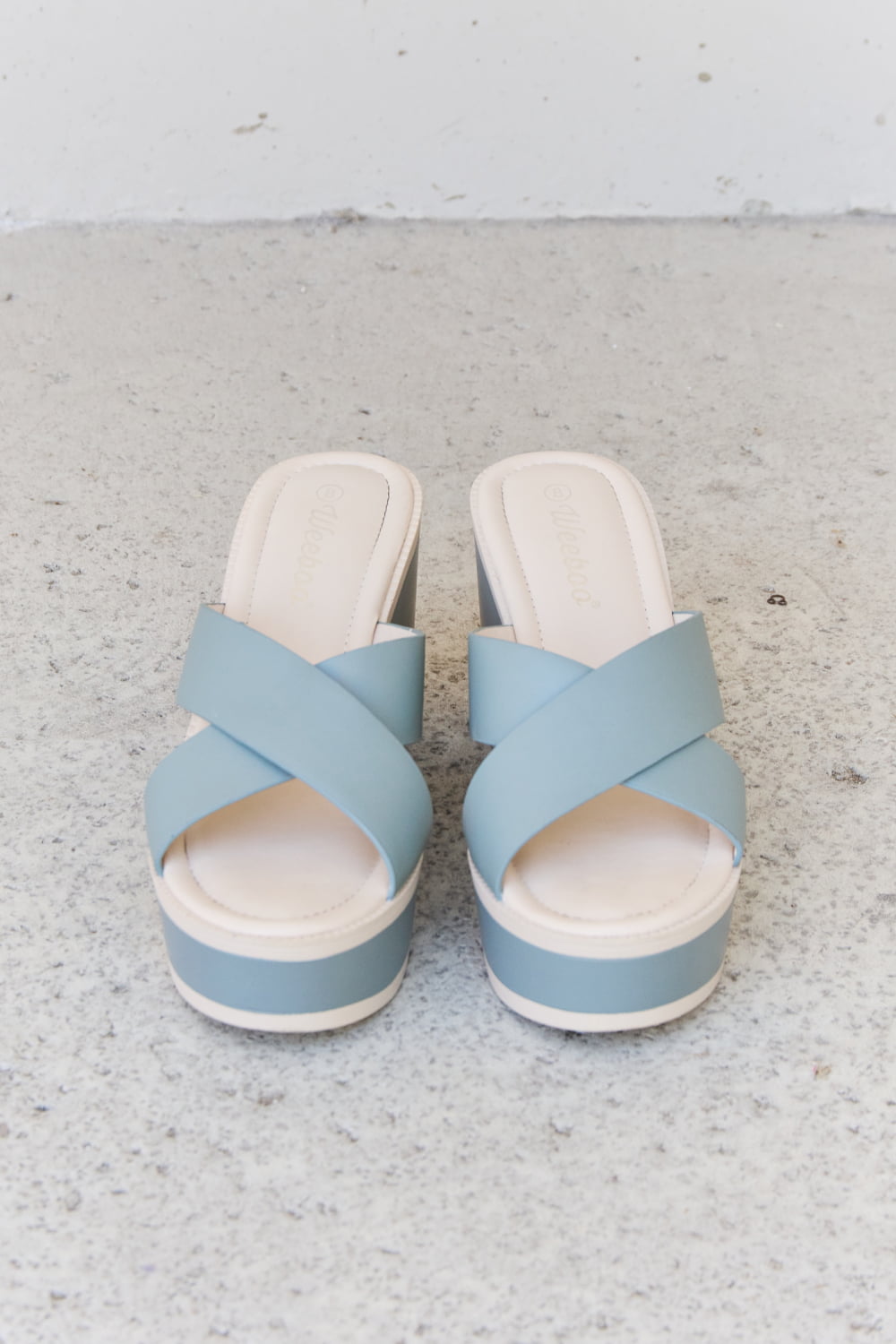 Vacation Platform Sandals in Misty Blue
