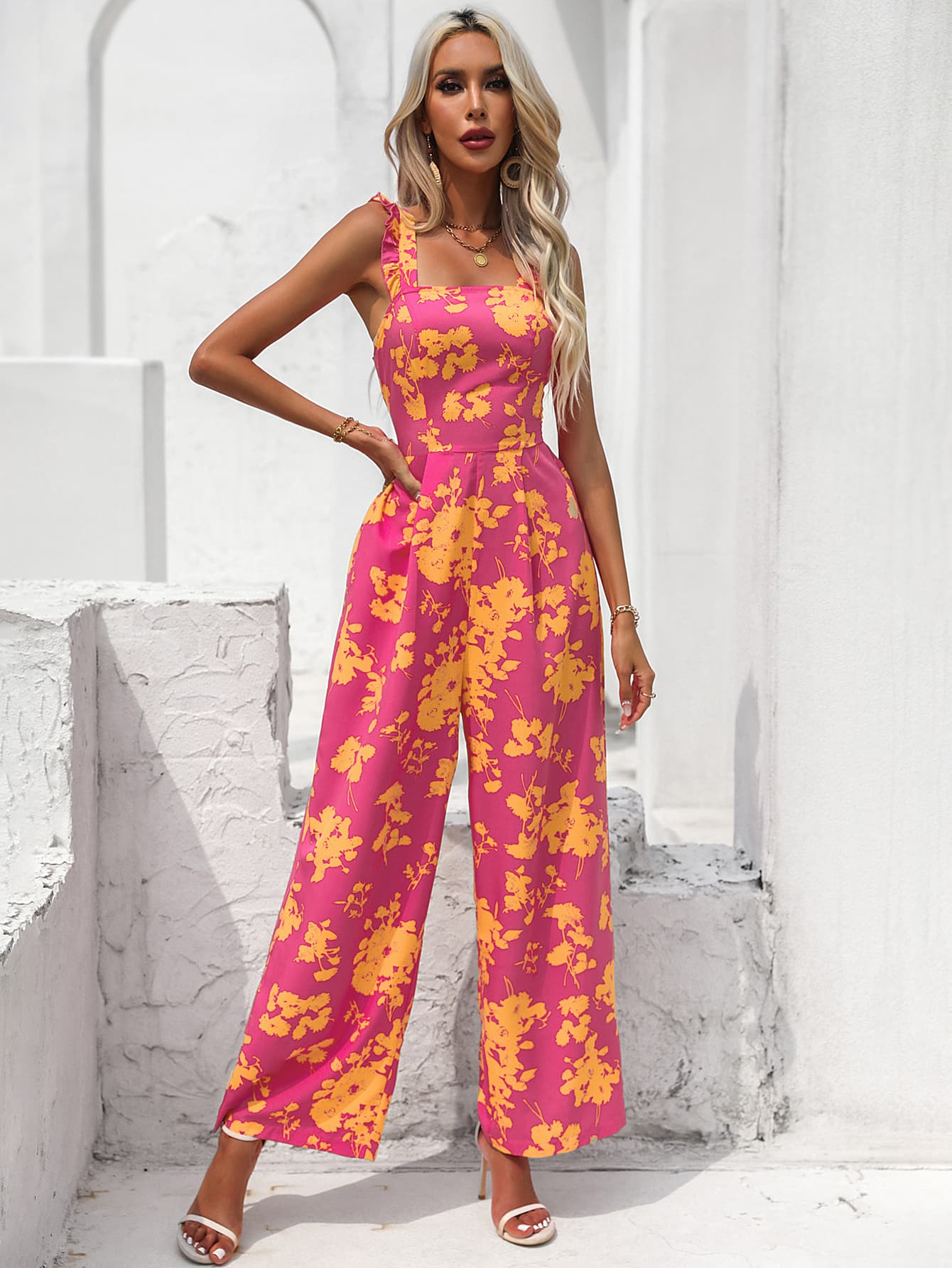 Floral Square Neck Cutout Tie Back Jumpsuit – The Landing World